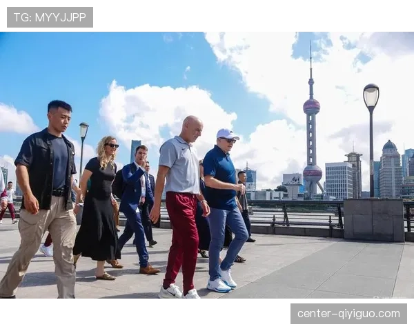 王燊超一顿饭花几千块，旁边大爷腿毛都竖起来了吧？