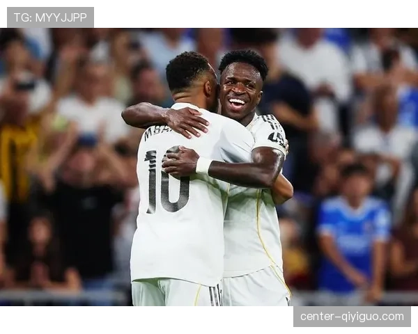 维尼修斯与姆巴佩队内核心地位对比分析