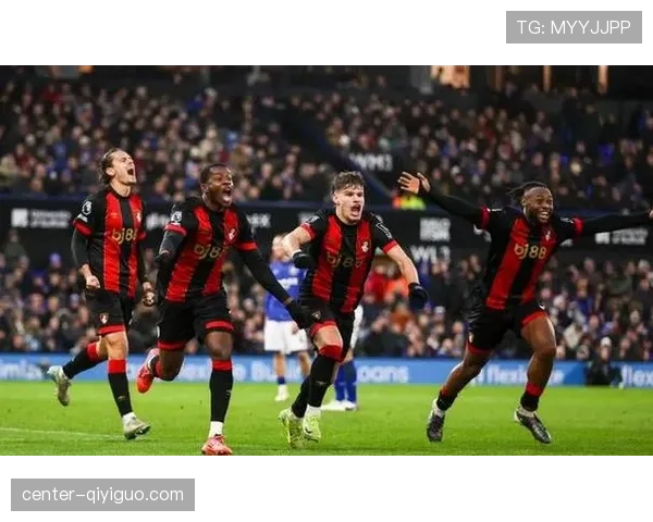 曼联重返欧冠难度加大，球队当前阶段状态下滑对赛季走势形成制约